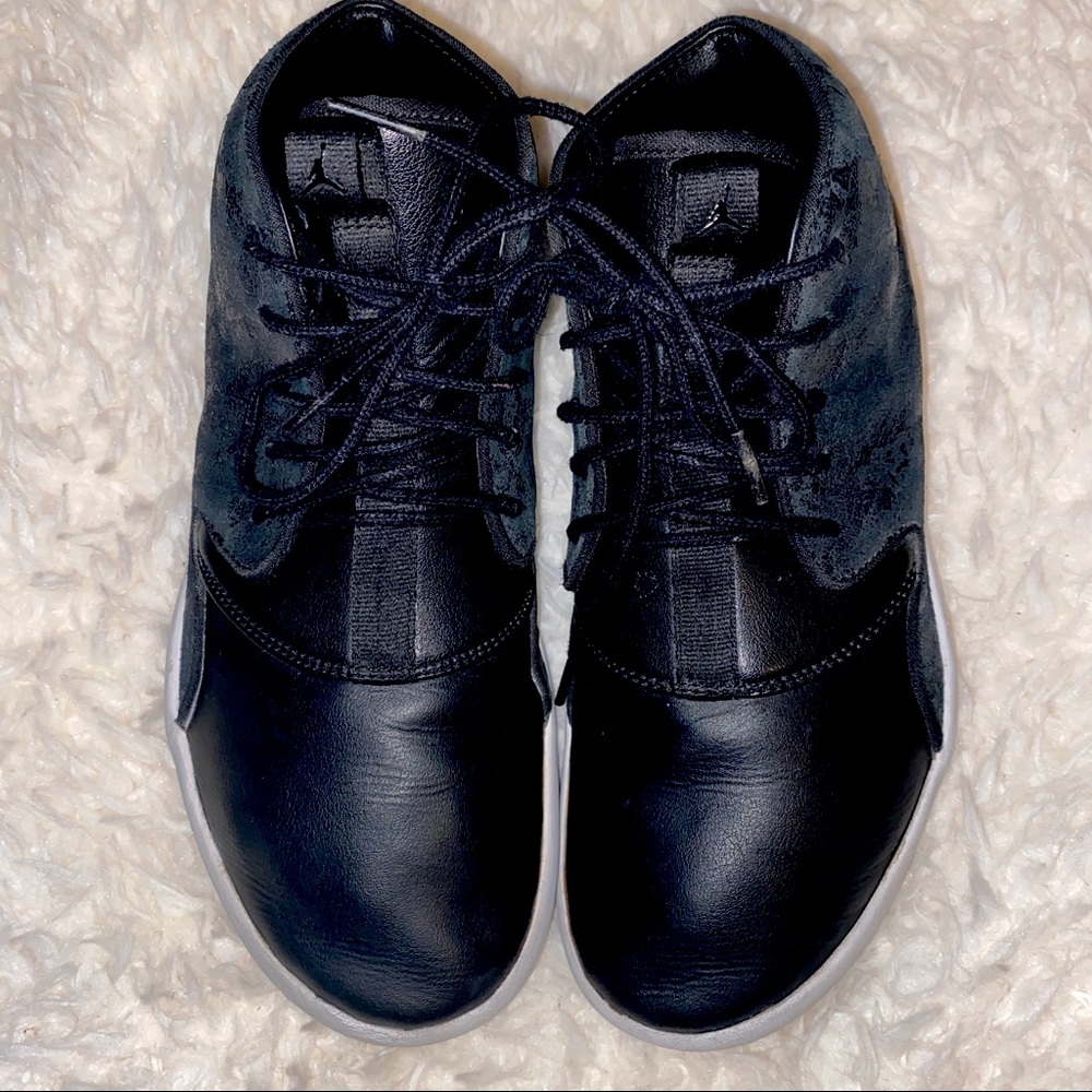 ❌Black Jordan’s sneakers❌